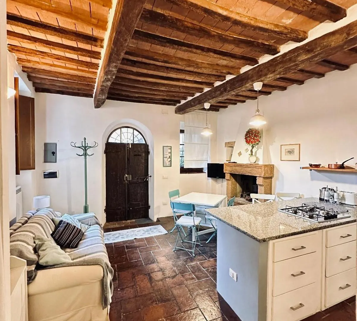 Santa Monaca Medieval Guesthouse 索拉诺 0*,  意大利