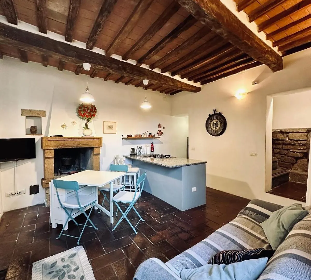 Santa Monaca Medieval Guesthouse 索拉诺 公寓